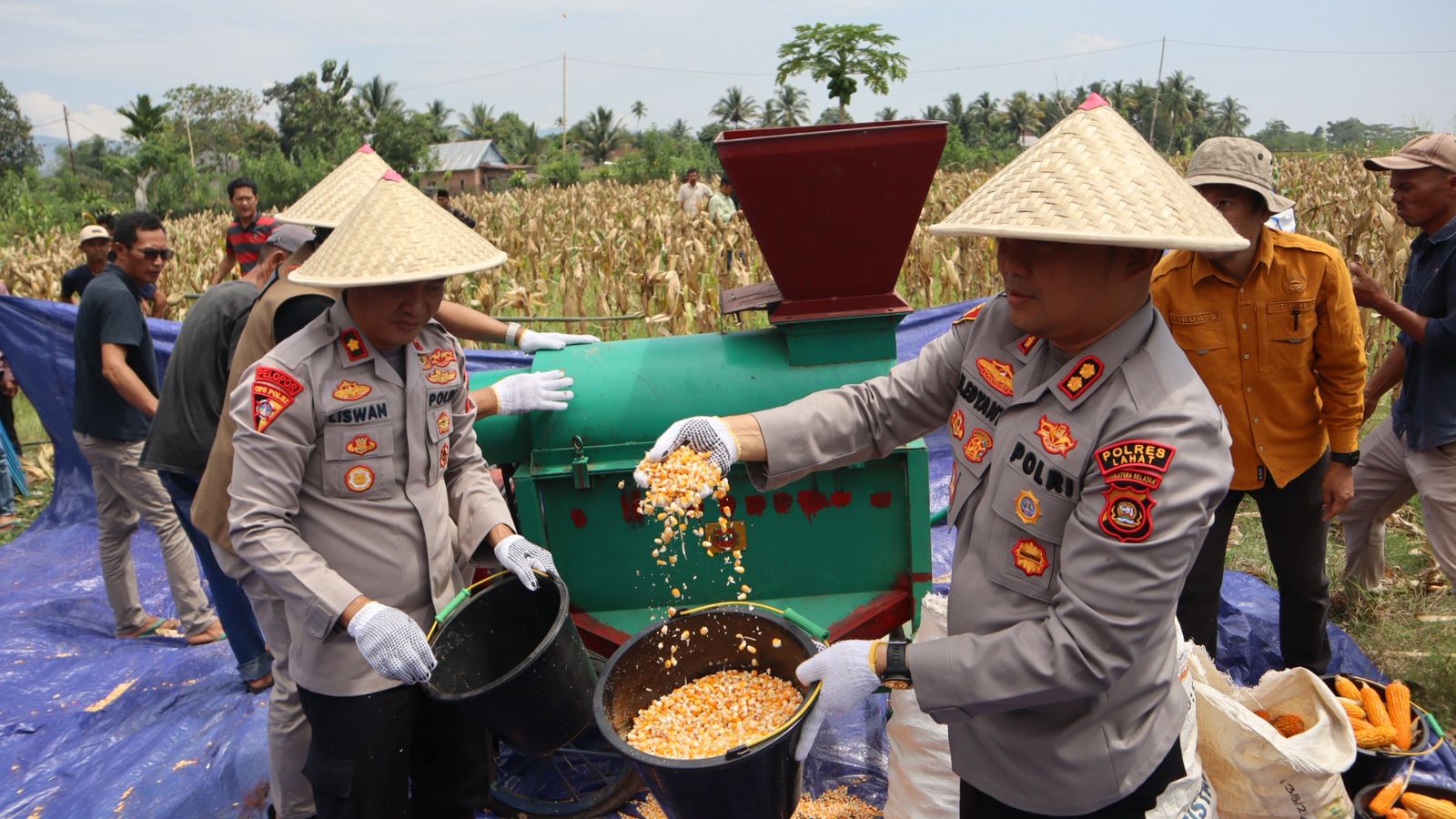 Kapolres Lahat AKBP Novi Edyanto SIK. MIK, menghadiri kegiatan Panen Raya Jagung Serentak Triwulan III Tahun 2025 yang digelar secara virtual melalui aplikasi Zoom.