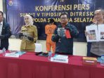 Polda Sumsel Amankan Pemilik Akun Medsos yang Sebarkan Ujaran Kebencian dan Penghasutan saat Demo Polda Sumsel Amankan Pemilik Akun Medsos yang Sebarkan Ujaran Kebencian dan Penghasutan saat Demo