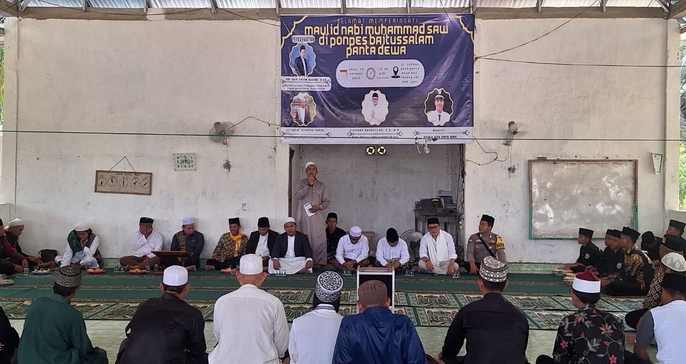 Wakil Ketua DPRD PALI Firdaus Hasbullah, SH, MH meminta doa para ulama dan kiai agar Kabupaten PALI lebih maju kedepan.