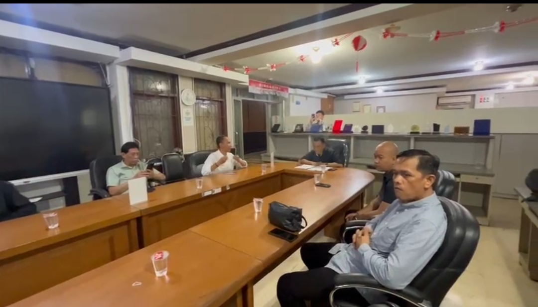 Anggota Komisi II DPRD PALI saat menggali informasi dan strategi penanganan blank spot di Diskominfo Kota Bogor.