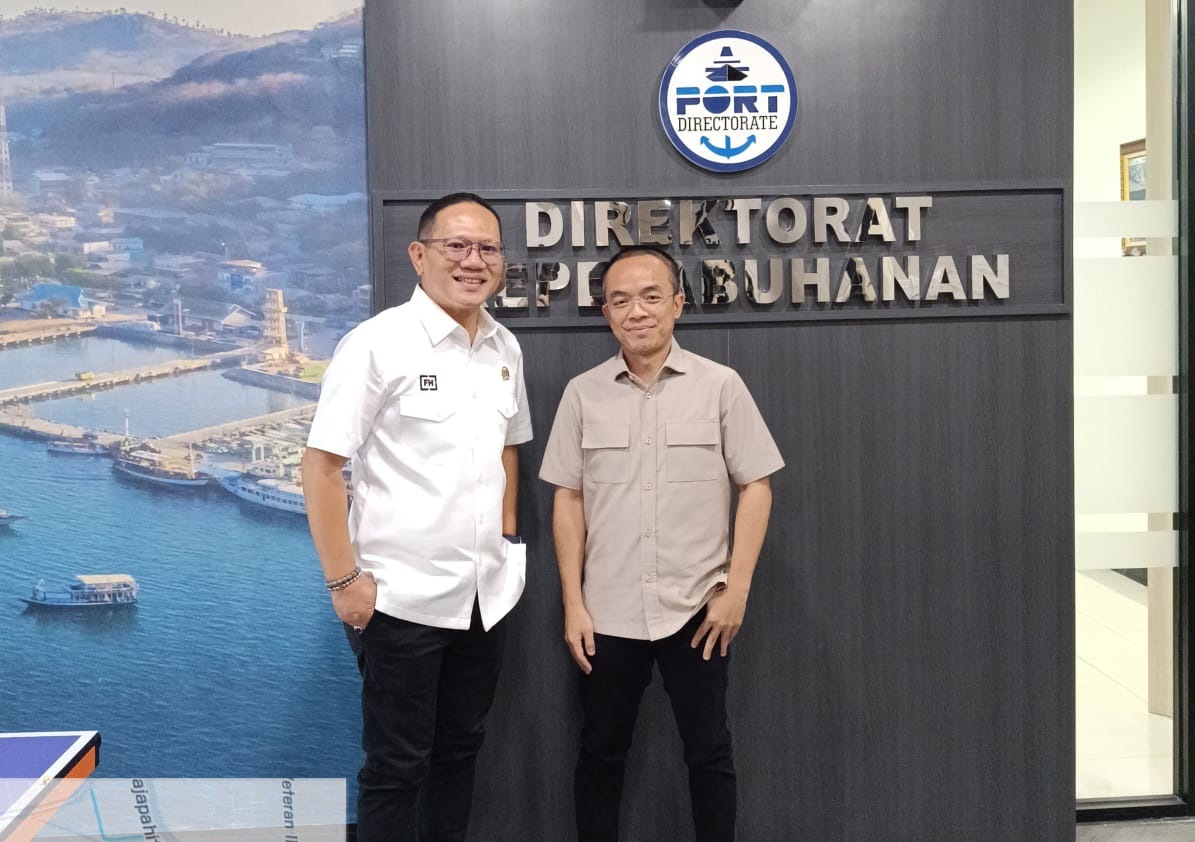 Wakil Ketua DPRD PALI Firdaus Hasbulah SH MH saat melakukan kunjungan kerja ke Kemenhub RI guna meminta kejelasan izin operasional armada batu bara PT EPI.