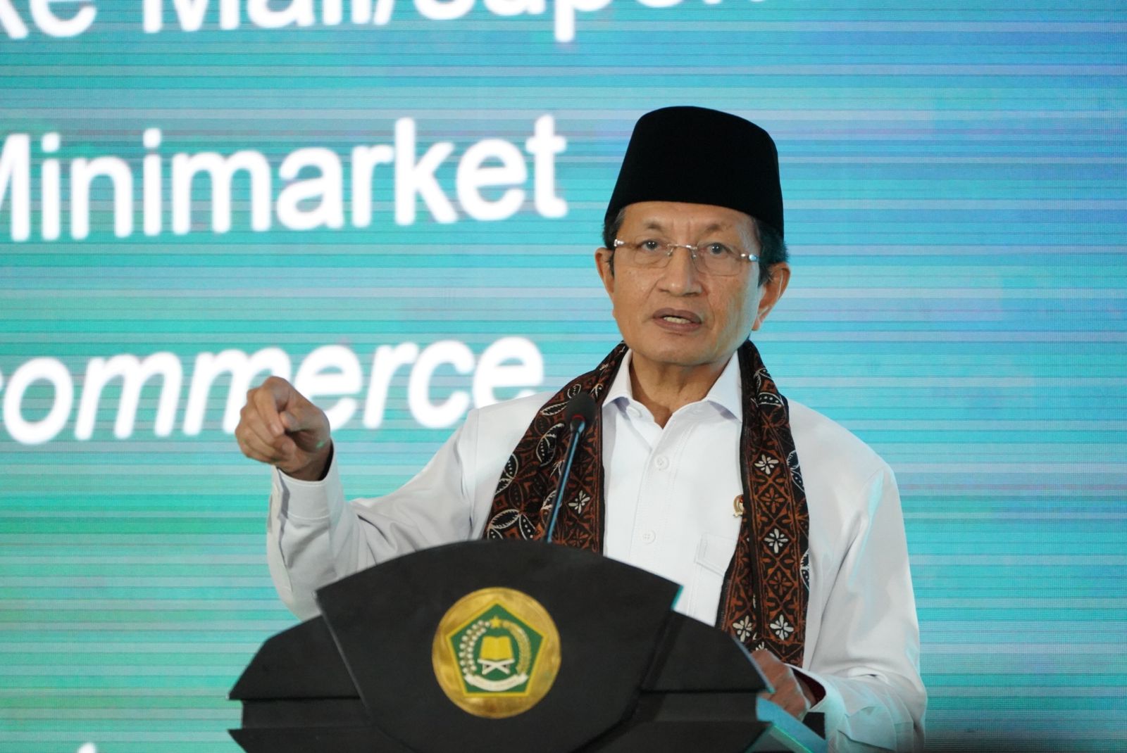 Menteri Agama Nasaruddin Umar menyampaikan keynote speech pada Lokakarya Kementerian Agama bertema “Mempersiapkan Umat Masa Depan” di Serpong, Tangerang, Senin (15/12/2025).