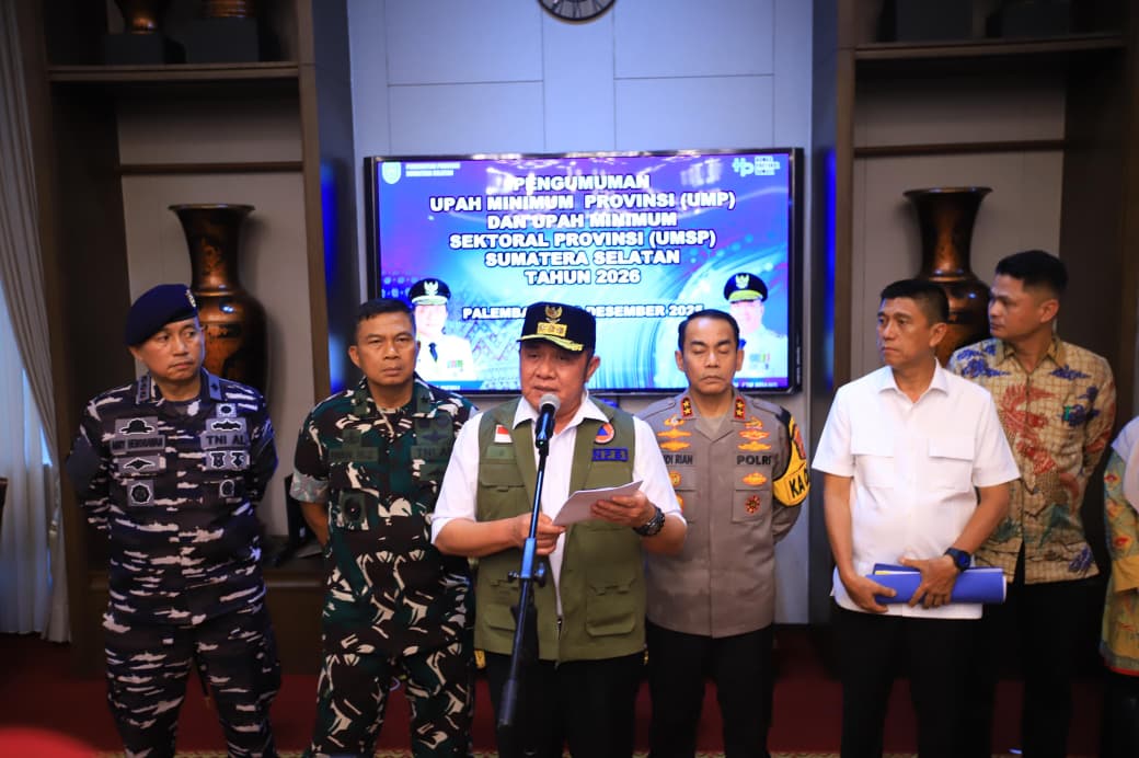 Gubernur Sumatera Selatan (Sumsel) H. Herman Deru secara resmi mengumumkan besaran Upah Minimum Provinsi (UMP) Sumsel Tahun 2026 sebesar Rp 3.942.963.