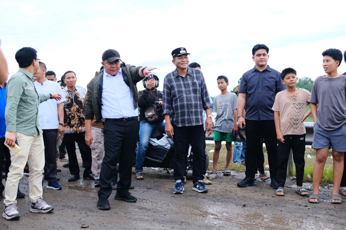 Tinjau Jalan Sekayu–Lubuklinggau, Herman Deru: Perbaikan Dijadwalkan Awal 2026.