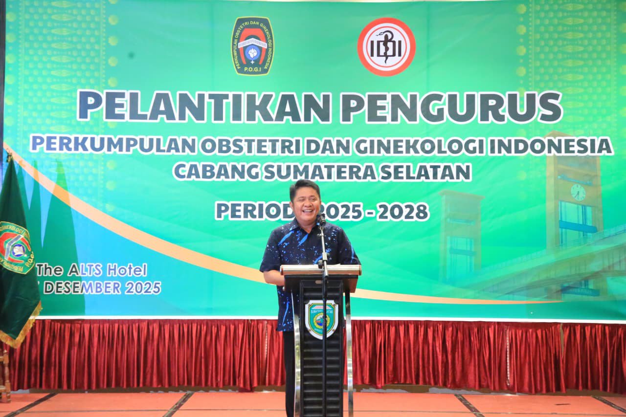 Gubernur Sumatera Selatan H. Herman Deru menyampaikan sambutan saat pelantikan Pengurus POGI Cabang Sumsel periode 2025–2028 di Palembang, Sabtu (27/12/2025).