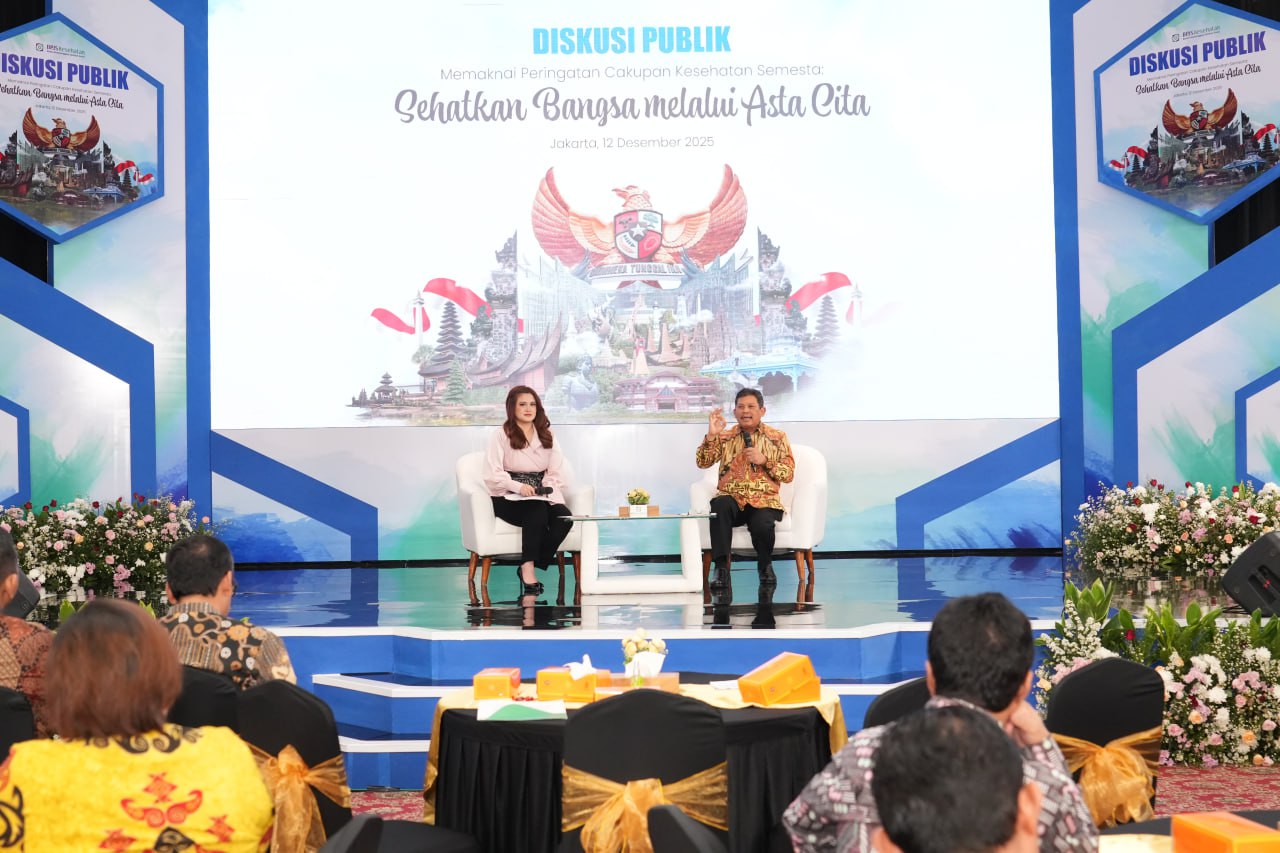 Menteri Koordinator Bidang Pembangunan Manusia dan Kebudayaan RI Pratikno bersama Menteri Koordinator Bidang Pemberdayaan Masyarakat Muhaimin Iskandar dan Ahmad Nizar Shihab menegaskan komitmen pemerintah dalam memperkuat sistem Jaminan Kesehatan Nasional sebagai fondasi keberhasilan Indonesia meraih predikat Universal Health Coverage (UHC), pada peringatan World UHC Day.