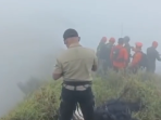 Tim SAR gabungan bersiap melakukan evakuasi badan pesawat ATR 42-500 yang ditemukan di kawasan Gunung Bulusaraung, perbatasan Kabupaten Maros dan Pangkep, Sulawesi Selatan, dengan mempertimbangkan medan terjal dan berisiko.