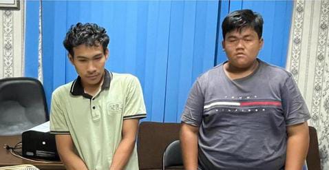 Dua tersangka kurir narkoba, TQ (20) asal Palembang dan PZ (26) asal PALI, diamankan petugas BNNP Sumsel usai operasi senyap penggagalan penyelundupan narkotika di Bayung Lencir.