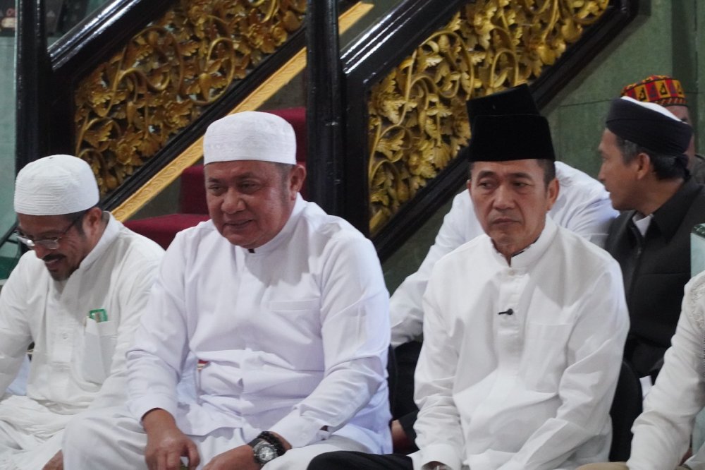 Pelayaran spiritual Haul Akbar Kiai Marogan ke-125 menyusuri Sungai Musi, diikuti Gubernur Sumsel Herman Deru, Wali Kota Palembang Ratu Dewa, ulama, dan ribuan jamaah, Minggu (11/1/2026).