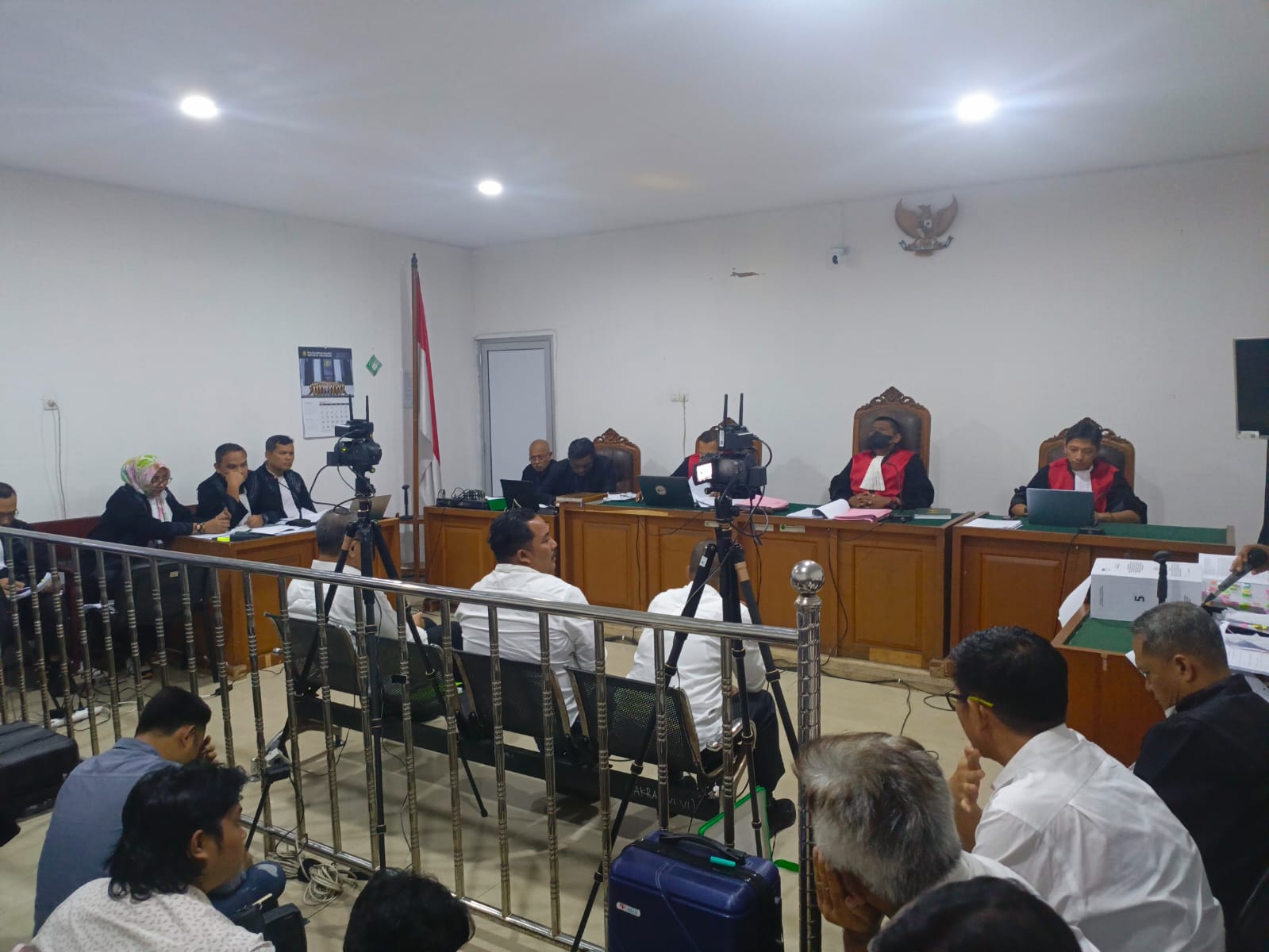 Saksi mahkota Nopriansyah memberikan keterangan di sidang lanjutan kasus dugaan korupsi proyek Pokir DPRD OKU di Pengadilan Negeri Palembang, Rabu (28/1/2026).