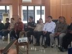 Suasana rapat kerja sama media dan persiapan Hari Pers Nasional (HPN) 2026 antara insan pers, pengusaha media, dan Dinas Kominfo Kabupaten OKI, Kamis (29/1/2026).