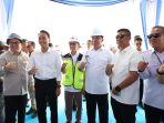 Menteri Koordinator Bidang Infrastruktur dan Pembangunan Kewilayahan Agus Harimurti Yudhoyono (AHY) bersama Wakil Gubernur Sumatera Selatan Cik Ujang dan Wali Kota Palembang Ratu Dewa meninjau progres pembangunan ruas Tol Palembang–Betung, khususnya Jembatan Musi V, Rabu (11/2/2026).