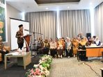 Kakanwil Kemenag Sumsel Syafitri Irwan membuka Rapat Koordinasi Kehumasan, PPID, dan Anugerah Kehumasan Tahun 2026 di Hotel Amaris Palembang, Selasa (11/2/2026), sekaligus meluncurkan layanan berbasis kecerdasan buatan AIOHUMAS Versi 3.0.