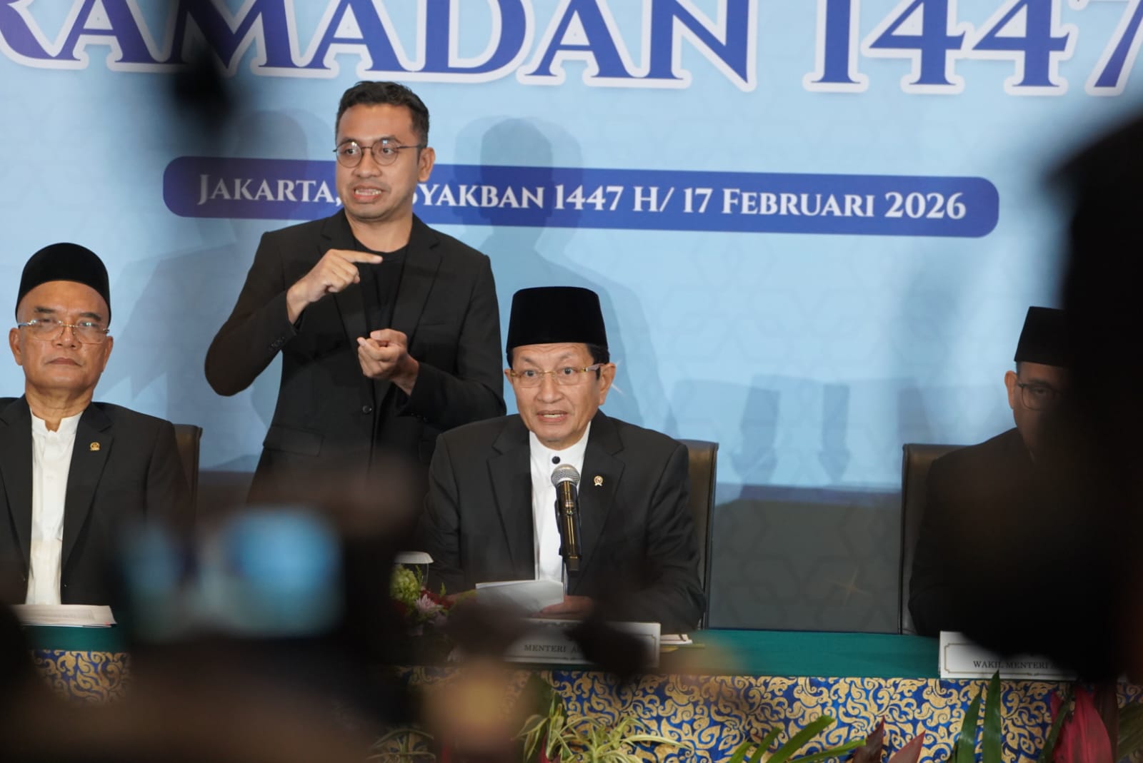 Menteri Agama Nasaruddin Umar menyampaikan hasil Sidang Isbat penetapan 1 Ramadan 1447 H di Hotel Borobudur Jakarta, Selasa (17/2/2026).