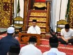 Kakanwil Kemenag Sumsel, Syafitri Irwan, menyampaikan tausiyah bertema “Ramadan; Madrasah Taqwa” di Masjid Agung Sultan Mahmud Badaruddin Jayo Wikramo, Palembang, Jumat (20/02/2026) Kakanwil Kemenag Sumsel, Syafitri Irwan, menyampaikan tausiyah bertema “Ramadan; Madrasah Taqwa” di Masjid Agung Sultan Mahmud Badaruddin Jayo Wikramo, Palembang, Jumat (20/02/2026)