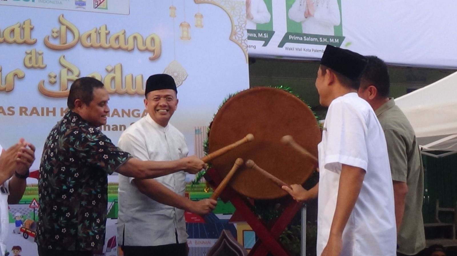 Asisten II Setda meresmikan Pasar Bedug Palembang 2026 yang menjadi wadah UMKM kuliner lokal dan penggerak ekonomi masyarakat selama Ramadan.