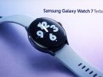 Samsung Galaxy Watch 7 hadir dengan desain premium, layar AMOLED tajam, serta fitur kesehatan berbasis AI yang semakin canggih untuk mendukung aktivitas harian pengguna.