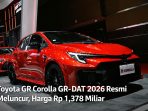 Toyota GR Corolla GR-DAT 2026 tampil agresif di IIMS dengan warna merah menyala, kini hadir dengan transmisi otomatis 8-percepatan dan fitur Toyota Safety Sense, dibanderol mulai Rp 1,378 miliar OTR Jakarta.