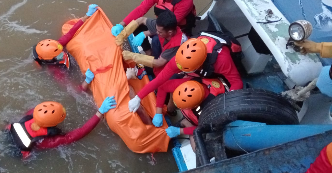 Menghilang Tiga Hari, Arisandi Ditemukan Tim SAR Tak Bernyawa di Sungai Musi Palembang