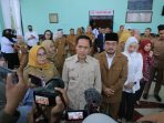 Ratu Dewa bersama Prima Salam membuka Rapat Koordinasi 186 pengampuh SPPG di Auditorium BAPELKES Sumsel, Senin (02/03). Ratu Dewa bersama Prima Salam membuka Rapat Koordinasi 186 pengampuh SPPG di Auditorium BAPELKES Sumsel, Senin (02/03).