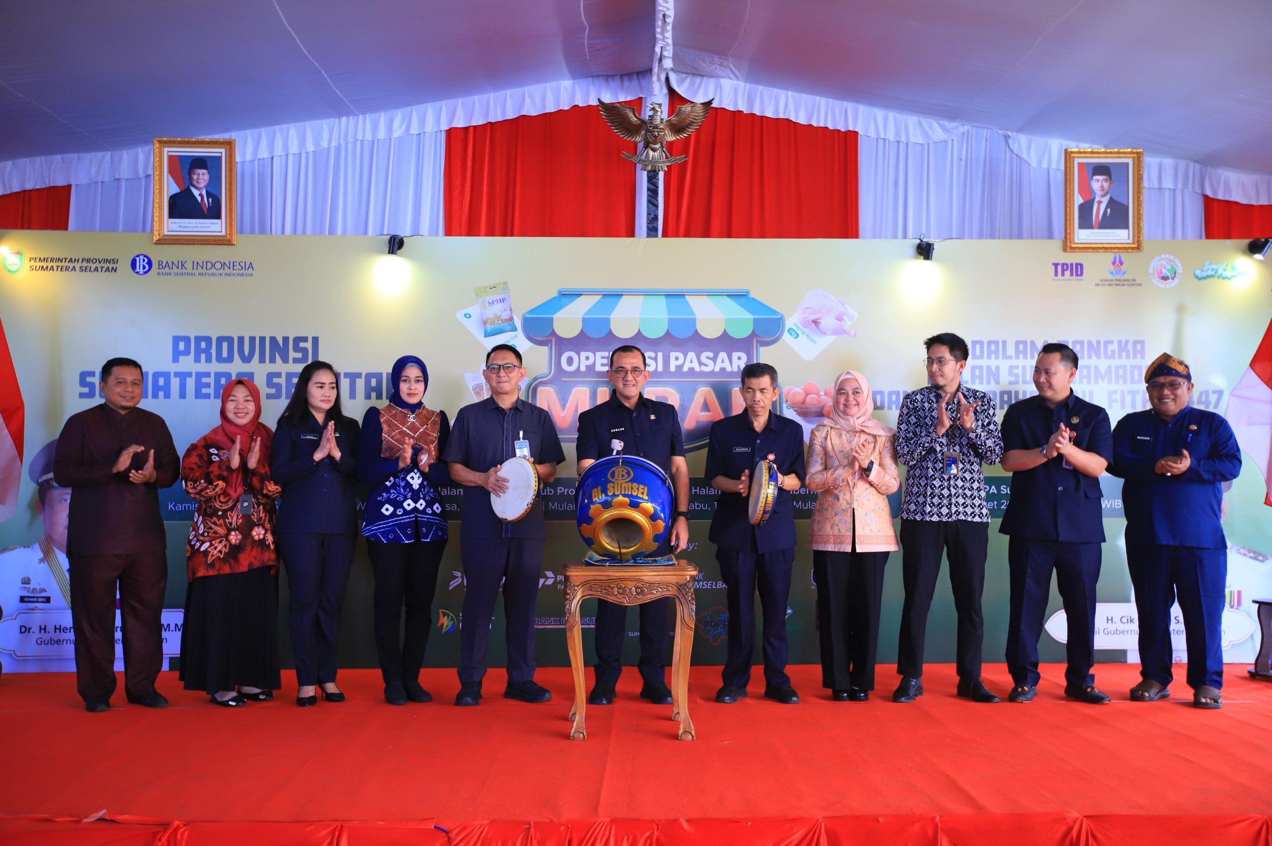 Sekretaris Daerah Sumatera Selatan Edward Candra secara resmi membuka Operasi Pasar Murah Ramadan 2026 di Komplek Ilir Barat Permai Palembang, Kamis (5/3/2026), guna menjaga stabilitas harga pangan menjelang Idulfitri.