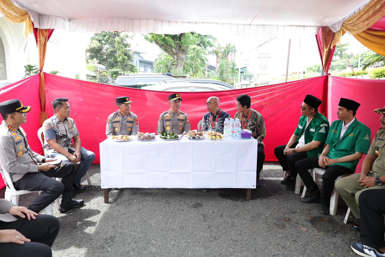 Turun Langsung, Kapolda Sumsel Pastikan Pengamanan Paskah Berjalan Optimal