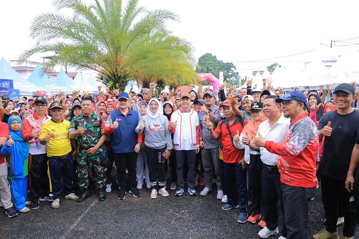 Ribuan warga Kota Palembang antusias mengikuti Roadshow Akbar Jalan Sehat 2026 di Lapangan Graha 66, Sabtu (11/4/2026) pagi.