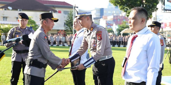 Berprestasi, 48 Personel Terima Penghargaan Kapolda Sumsel, Dihadiahi Kuota Umrah