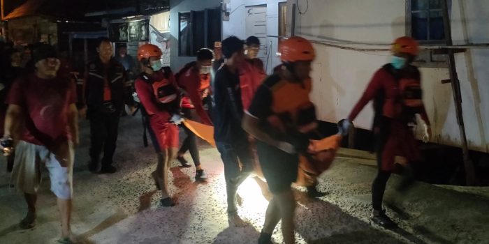 Pulang dari Pangkas Rambut, Remaja di Kertapati Tenggelam di Sungai Musi