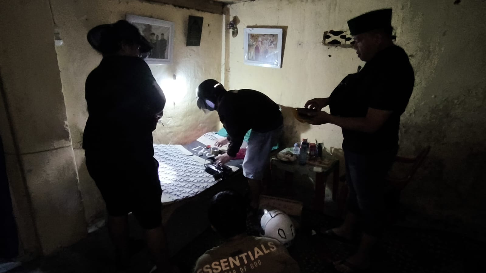 Pengedar Sabu di Pasar Lama Lahat Disergap, Sempat Kabur ke Dapur, Barang Bukti Diamankan