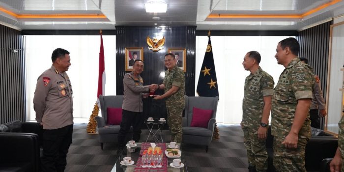 Perkuat Sinergi, Polda Sumsel Sambut Tim Puldata Sahli Panglima TNI di Palembang