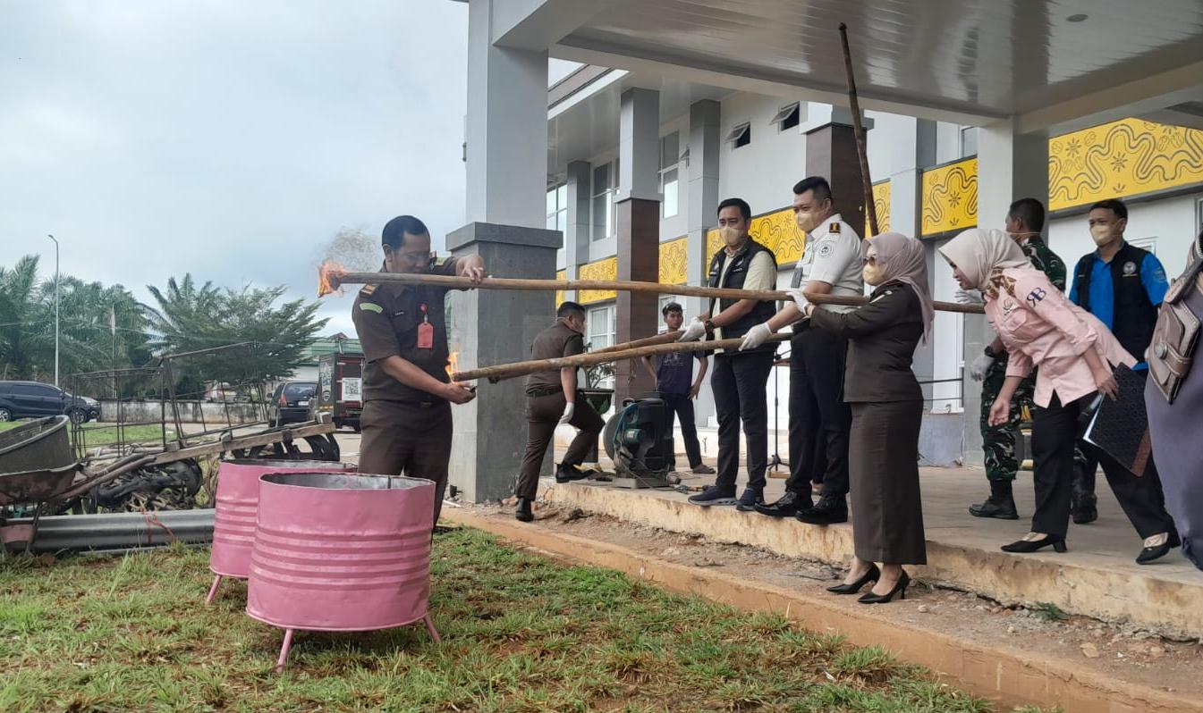 Polres Musi Rawas Musnahkan Barang Bukti Narkoba Senilai Ratusan Gram