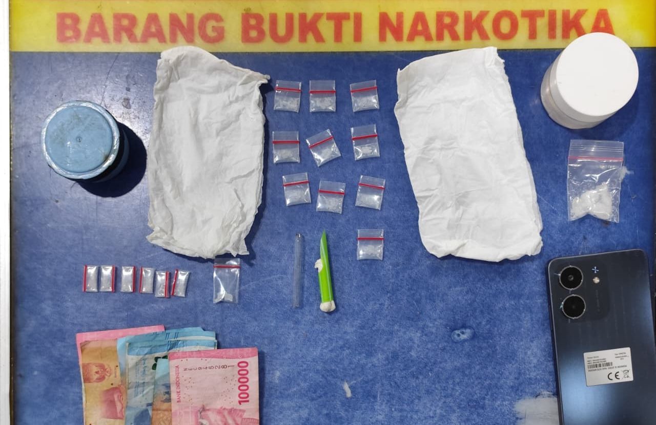 Dua Tersangka Sabu di Pondok Sawit Diringkus, Modus Minyak Rambut Tak Kelabui Polisi ⠀